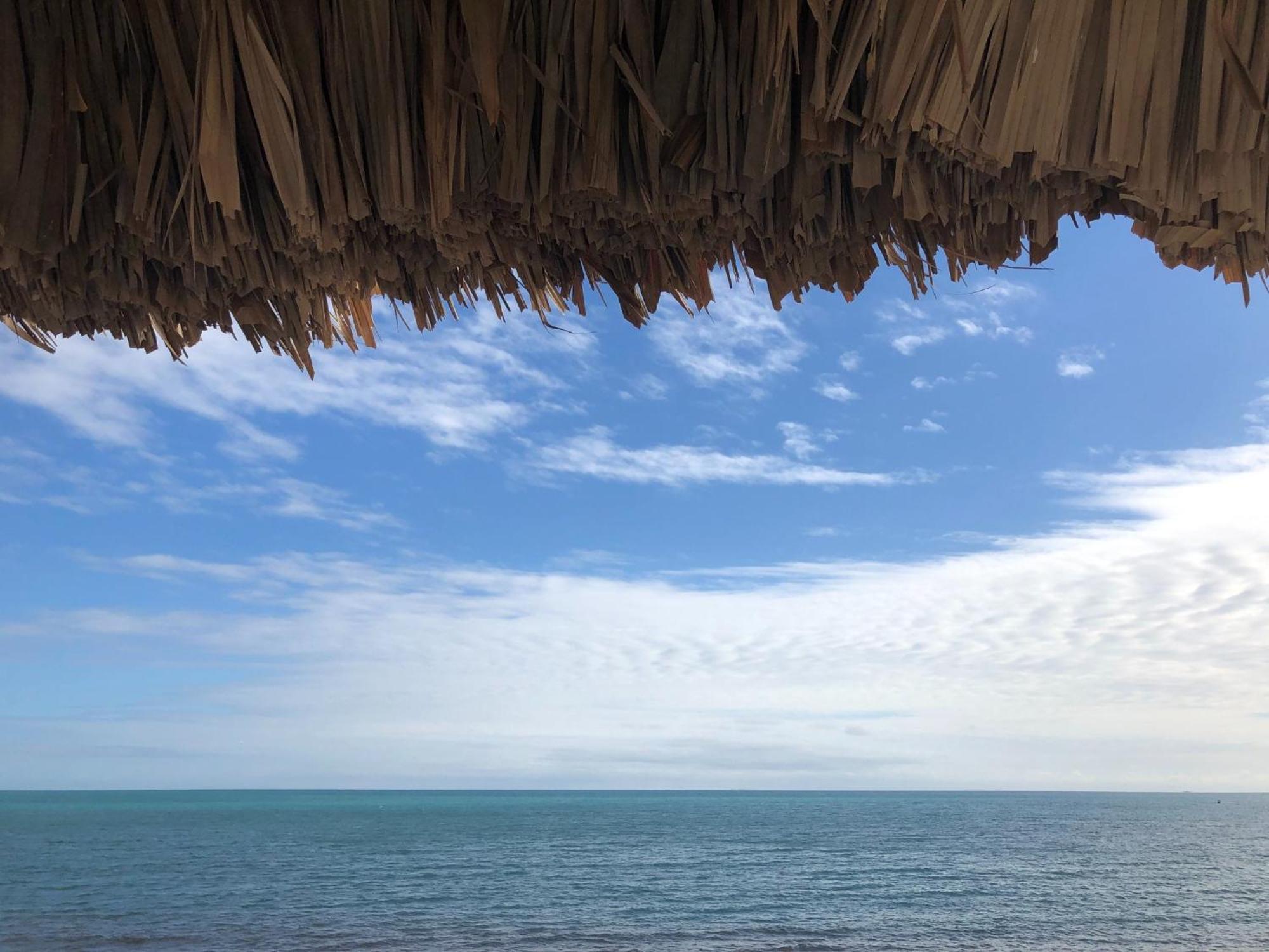 Отель Ocean Breeze Placencia Экстерьер фото