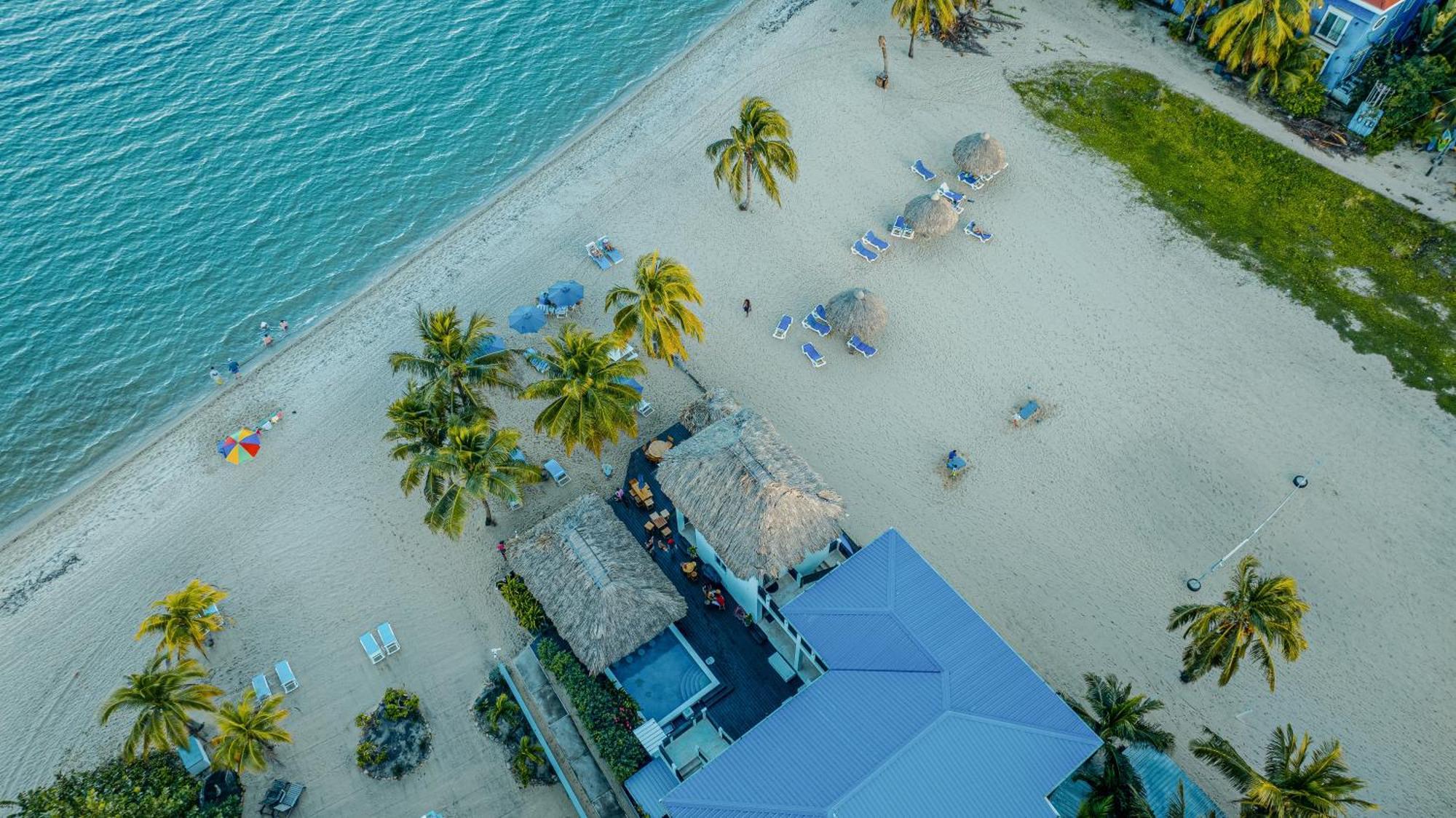 Отель Ocean Breeze Placencia Экстерьер фото