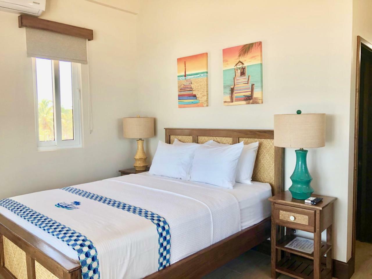 Отель Ocean Breeze Placencia Экстерьер фото