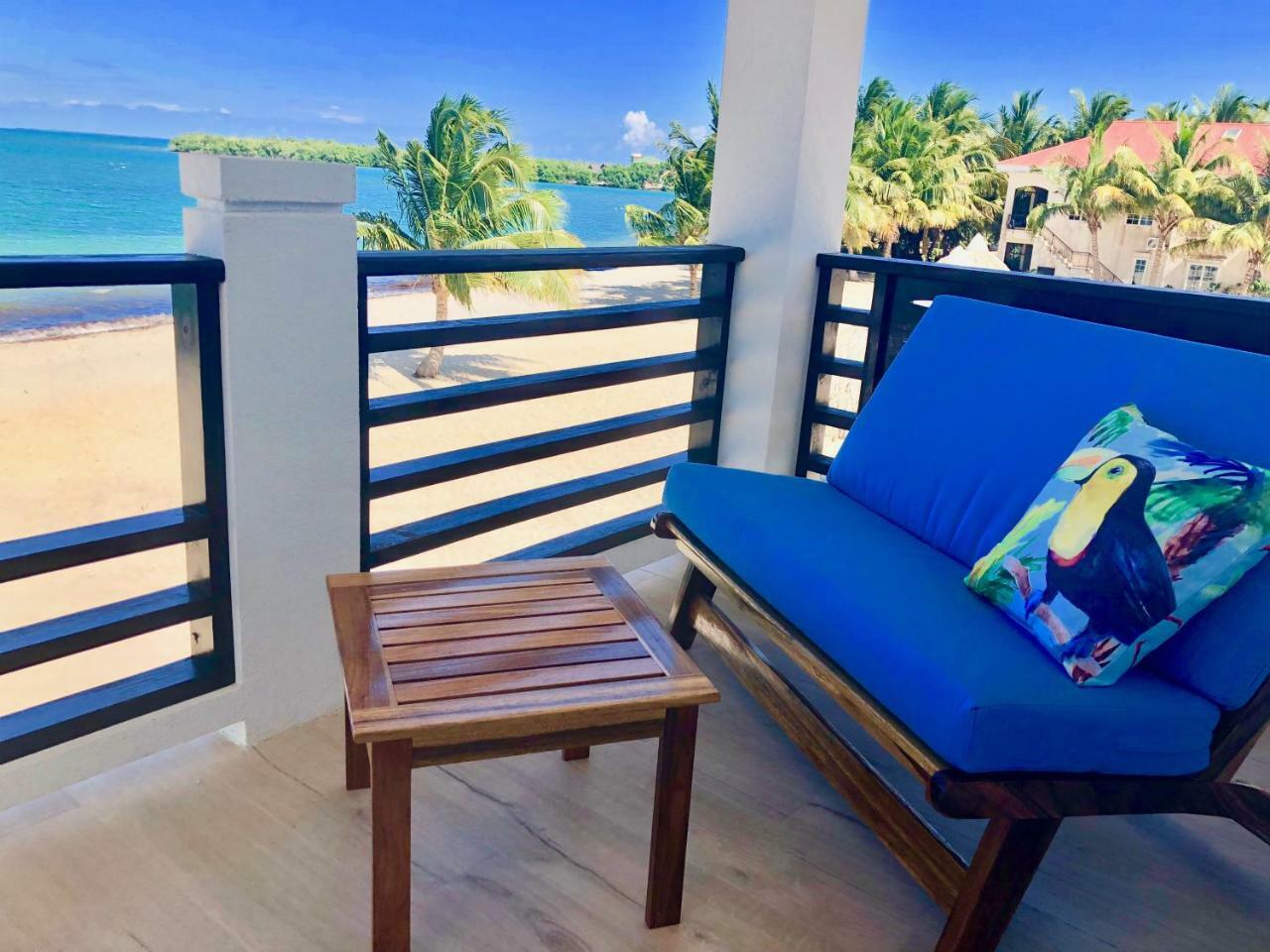 Отель Ocean Breeze Placencia Экстерьер фото