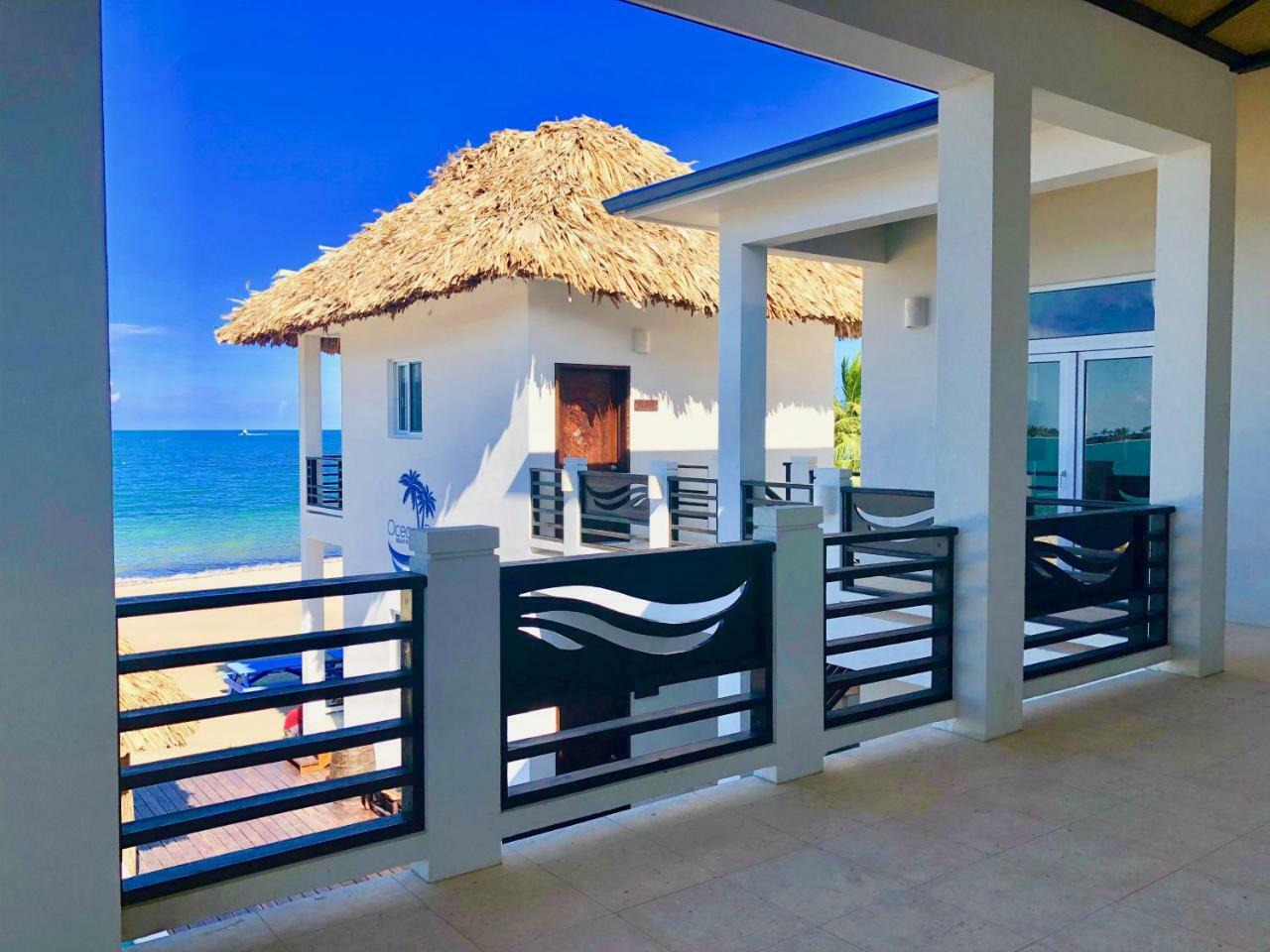 Отель Ocean Breeze Placencia Экстерьер фото