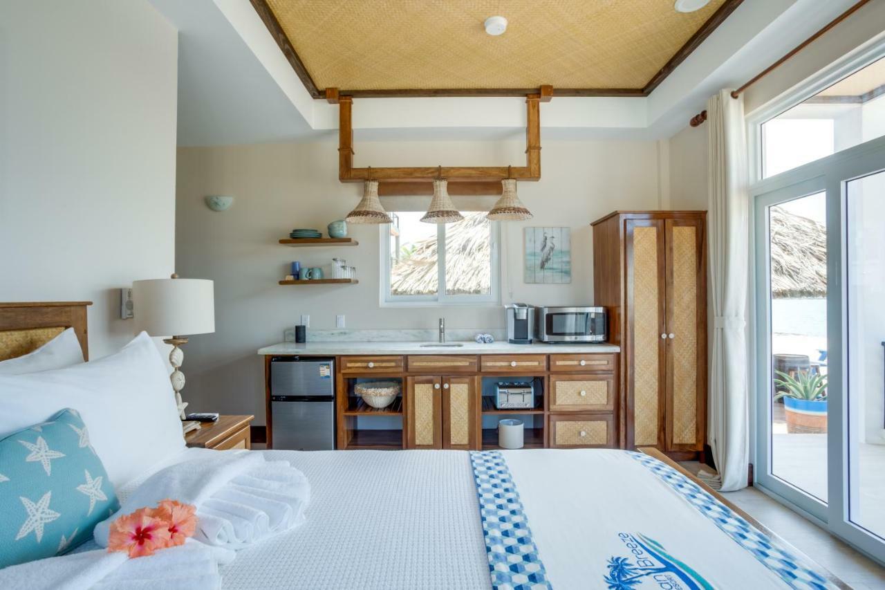 Отель Ocean Breeze Placencia Экстерьер фото