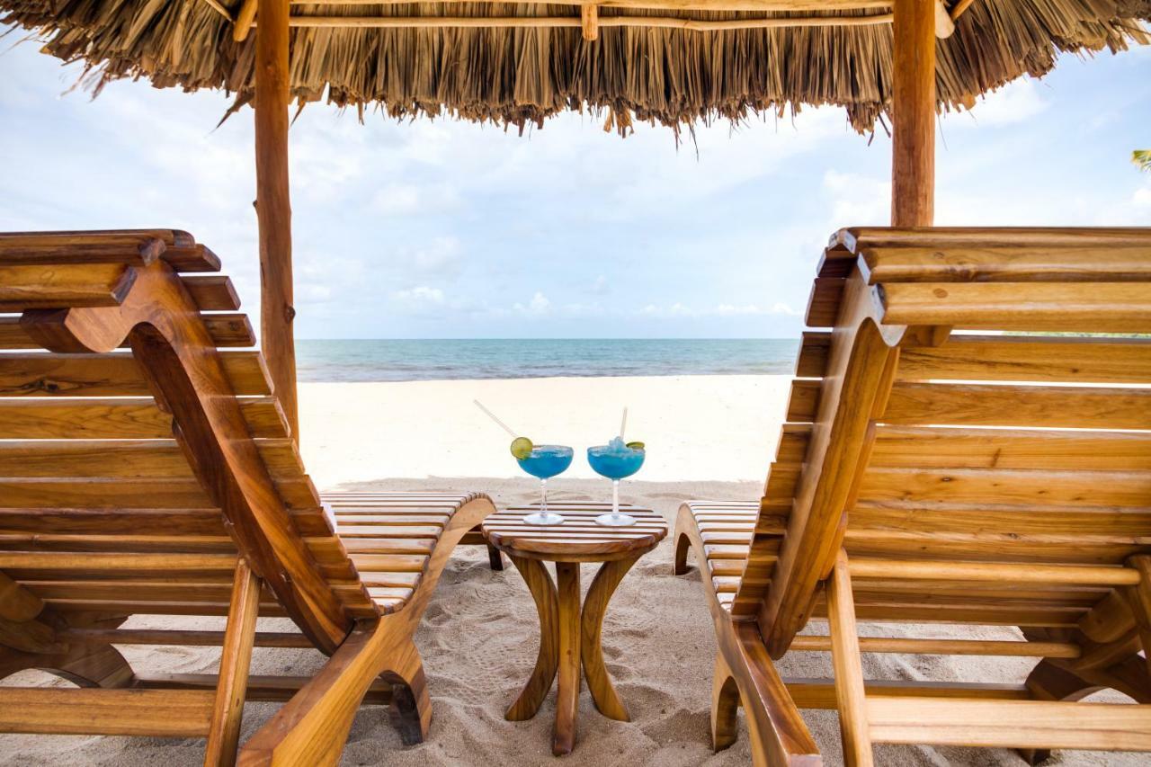 Отель Ocean Breeze Placencia Экстерьер фото